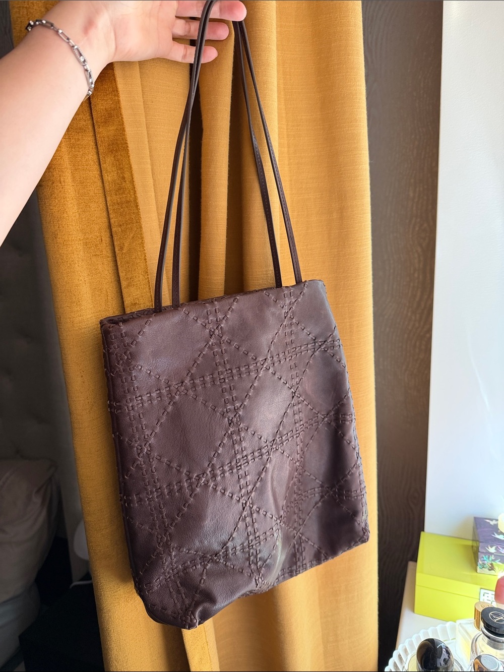 Classic Quilted woven lambskin Shoulder Bag - Brown